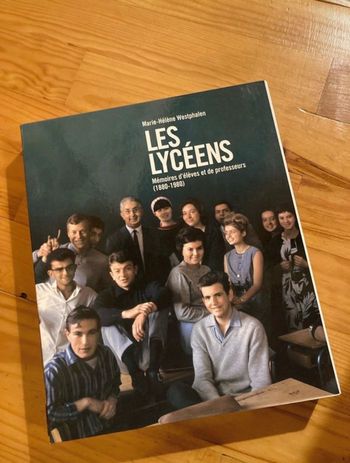 Livre « les lycéens » - les arènes 
