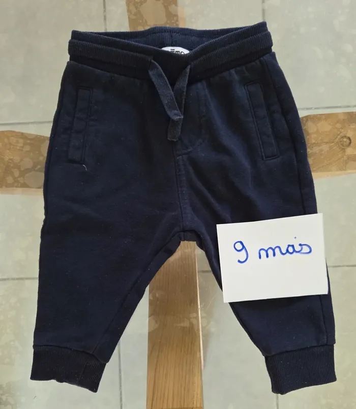 Pantalon bébé garçon taille 9 mois