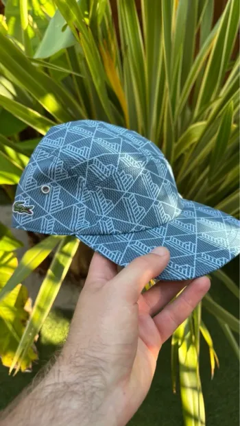 Casquette lacoste girolle twill imprimé bleu