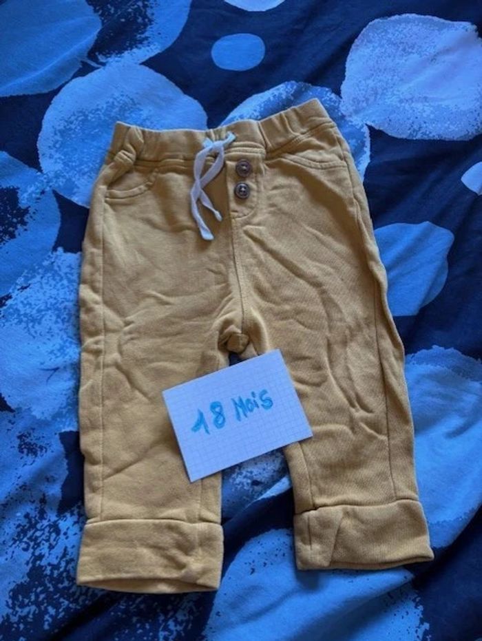 Lot pantalon garçon 18 mois - photo numéro 4