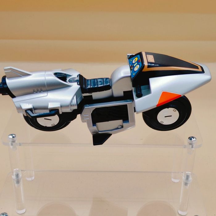 Vaisseau dans l'espace - Power rangers - photo numéro 2