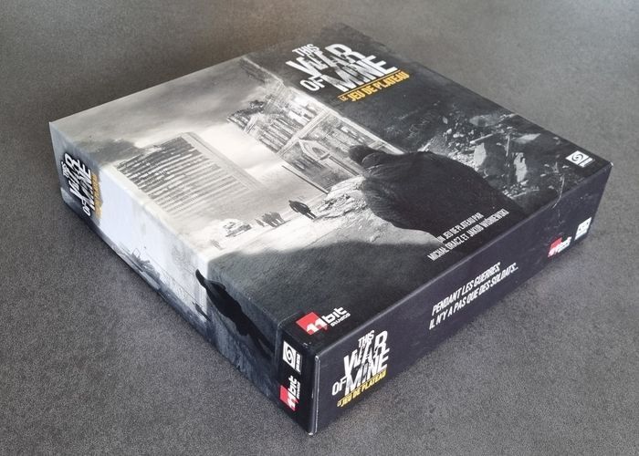 Jeu de société this war of mine + extension mémoires de la cité en ruine - photo numéro 4