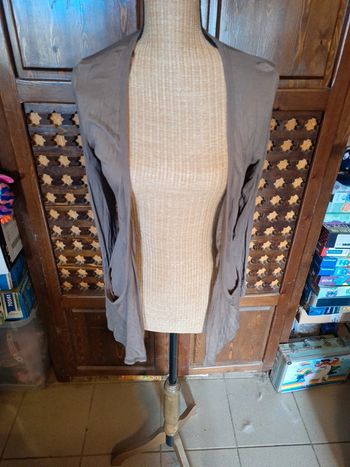 Gilet 12 ans avec poches %