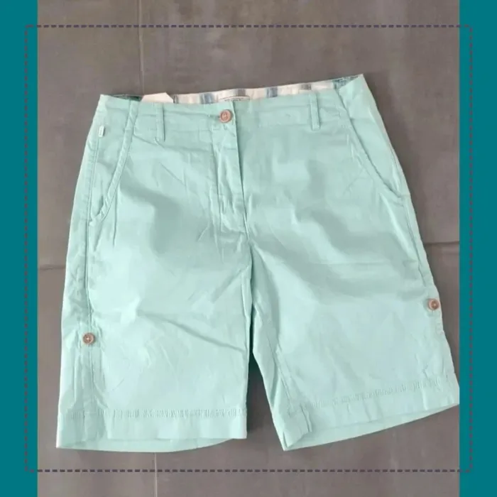 Short bermuda vert d'eau Aigle taille 40 neuf