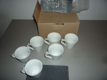 SERVICE A CAFÉ : 6 TASSES + 6 SOUS TASSES ARDOISE - NEUF - n°29