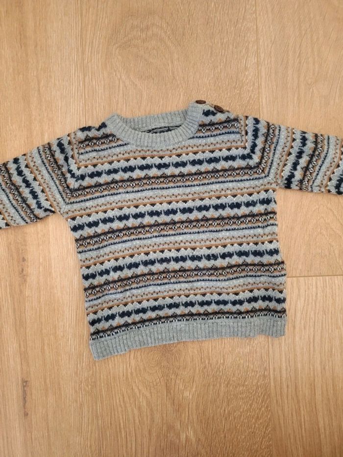 Pull Tape à l'Oeil 6 mois
