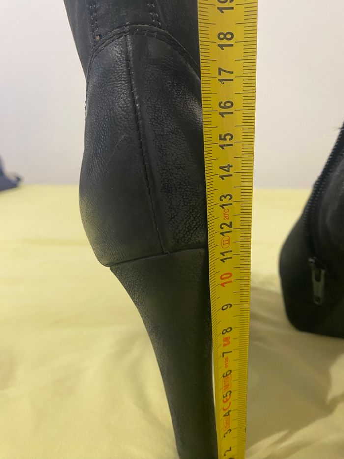 Bottines à talons compensés pointure 38 - photo numéro 4