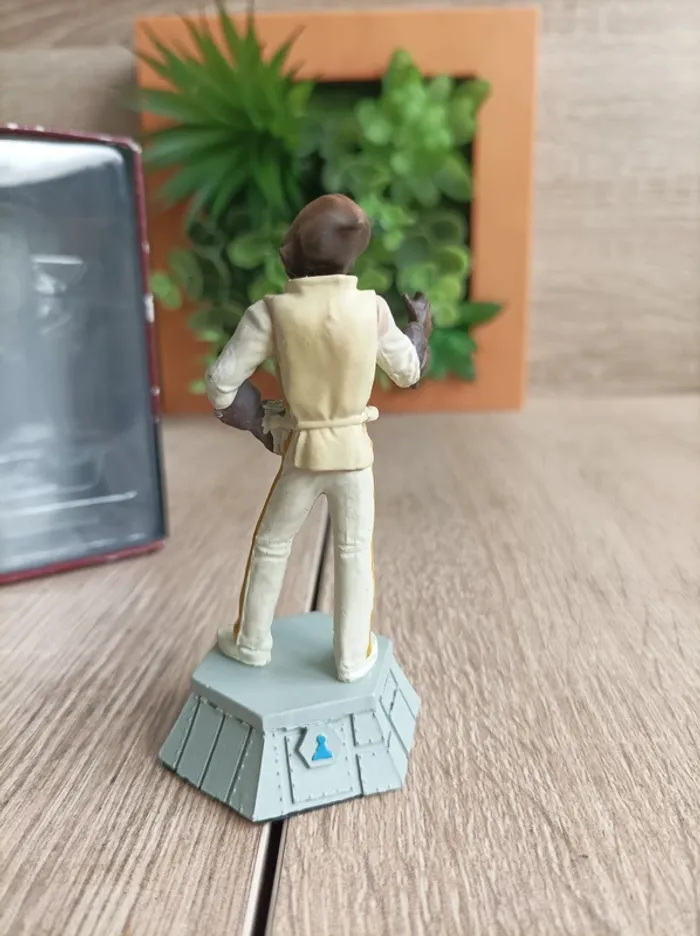 Figurine pièce d'échecs Star Wars Altaya admiral Amiral Ackbar - photo numéro 5