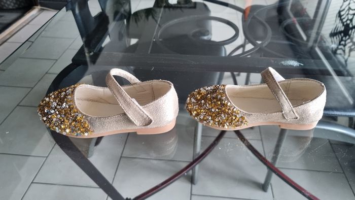 Chaussure pailletée or - photo numéro 4