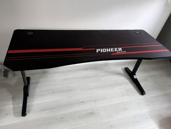 Bureau avec tapis souris 