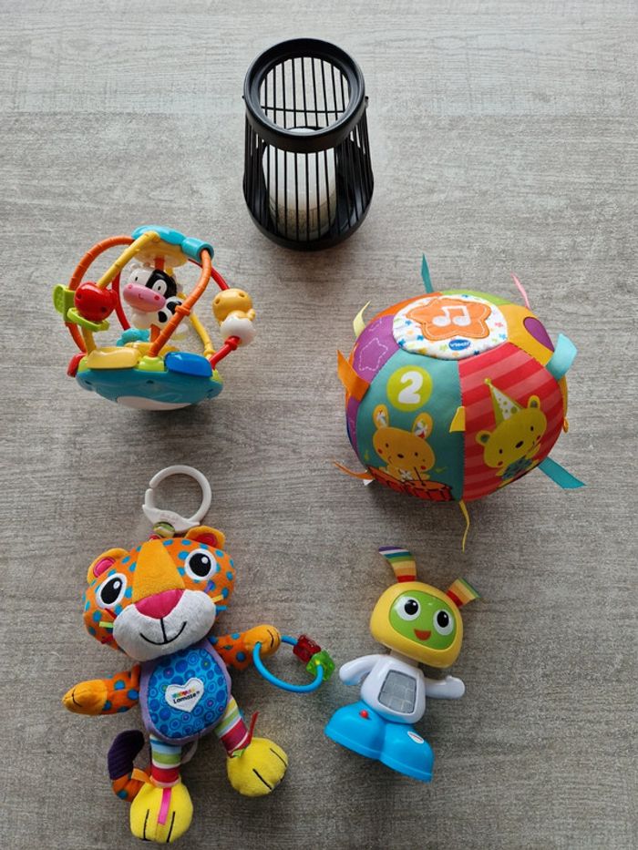 Lot de 4 jeux d'éveil musicaux ou non
