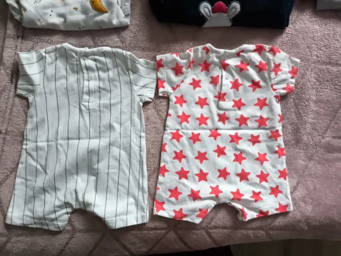 Lot de 12 vêtements + 4 paires de chaussettes 1 mois - photo numéro 10