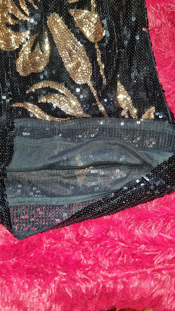 Robe sequins noir/doré 36/38 Neuve - photo numéro 7