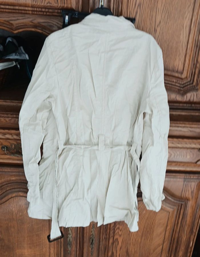 Trench taille 38 via 28 - photo numéro 4