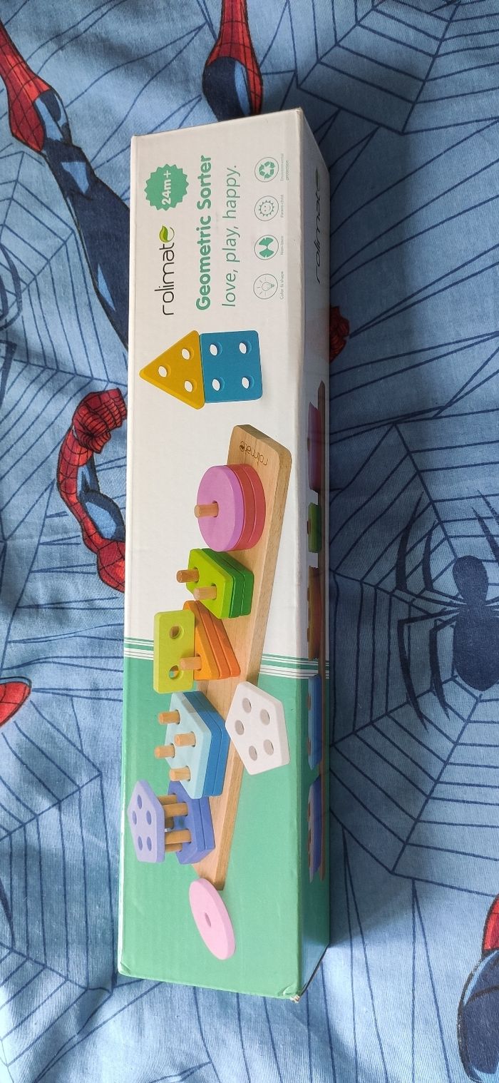 Jeux apprendre les formes géométriques neuf