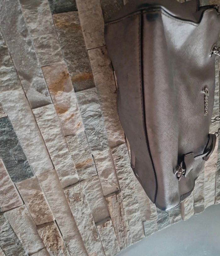 Sac à main Guess 👜 - photo numéro 4