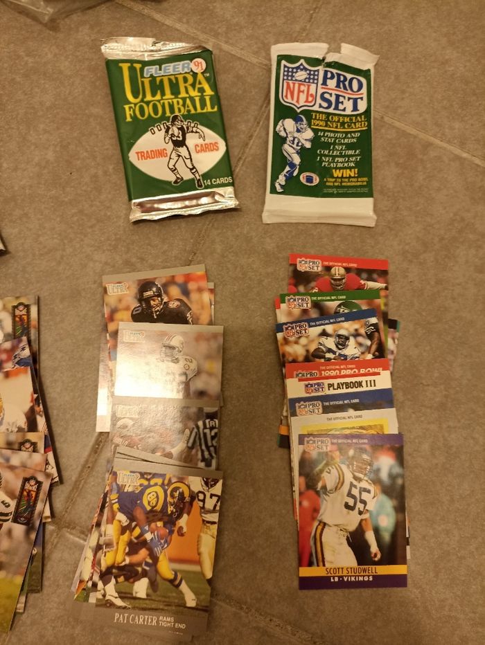 Lot boosters vintage NFL scellé et descellé - photo numéro 2