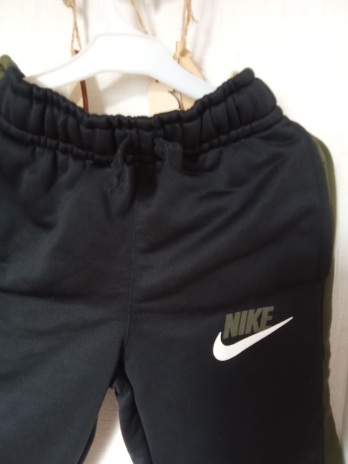 Short garçon Nike 8-10 ans sport, noir, kaki - photo numéro 3