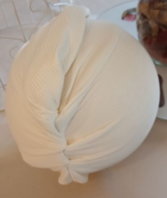 Turban/Bonnet Crème Torsadé Côtelé Chic et Confortable - photo numéro 3