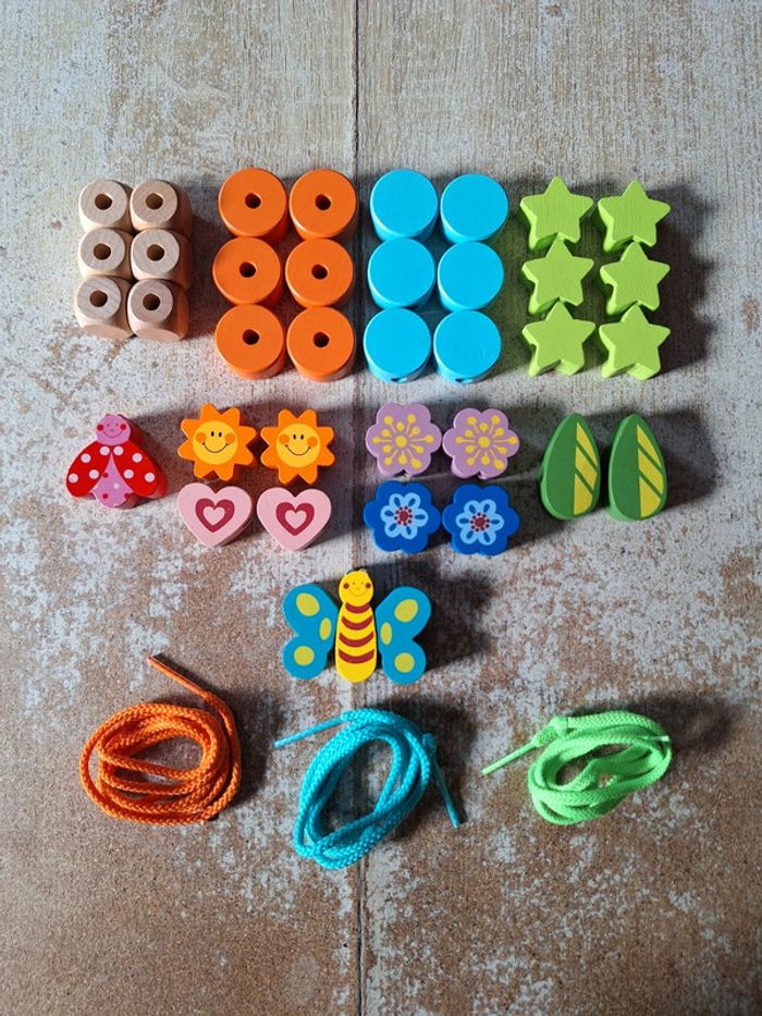 Lot de perles en bois Djeco et Playtive - 18 mois et +