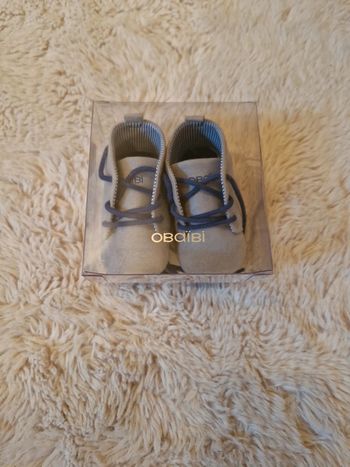 Chaussure  obaibi taille 0 ( 1- 6 mois