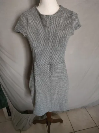 Robe grise