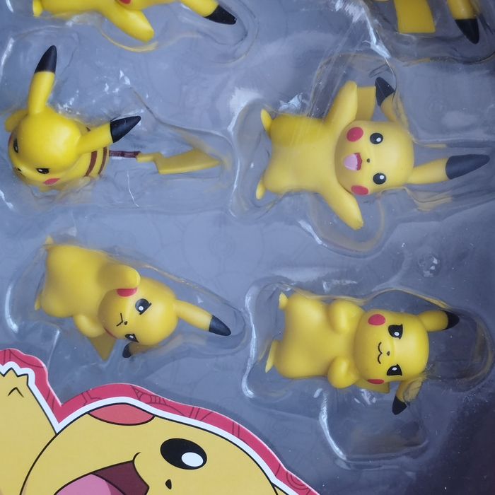 Coffret de 8 figurines Pokémon Neuf - photo numéro 4