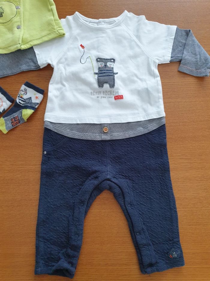 Ensemble 12 mois - photo numéro 2