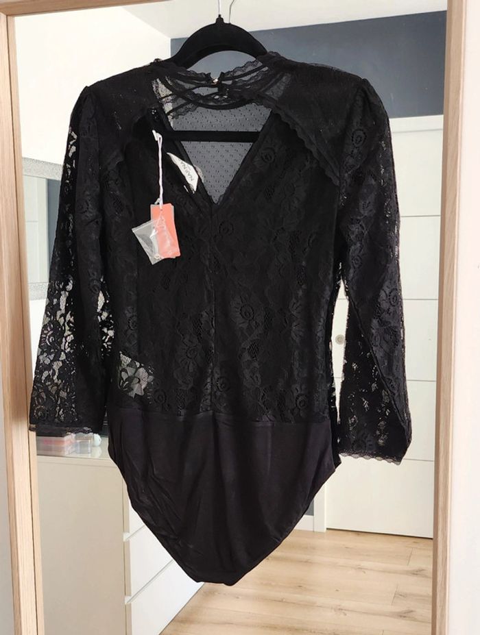 Body dentelle noire taille M Naf Naf - photo numéro 2