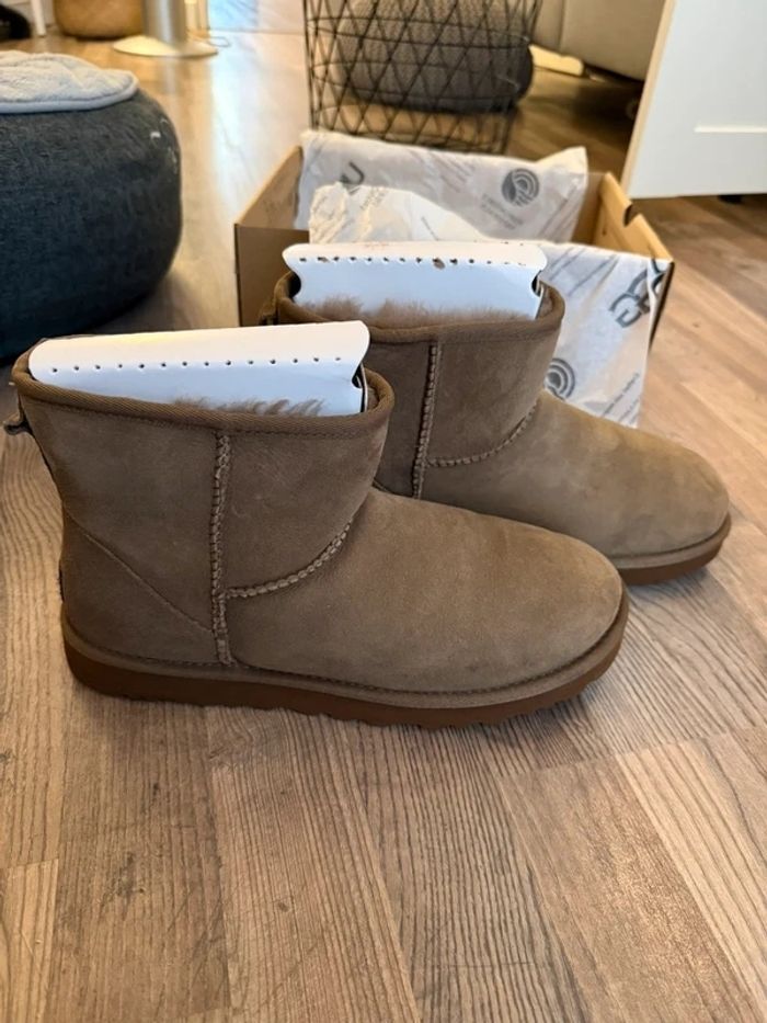 UGG Boots Classic Mini Chestnut taille : 38 - photo numéro 3
