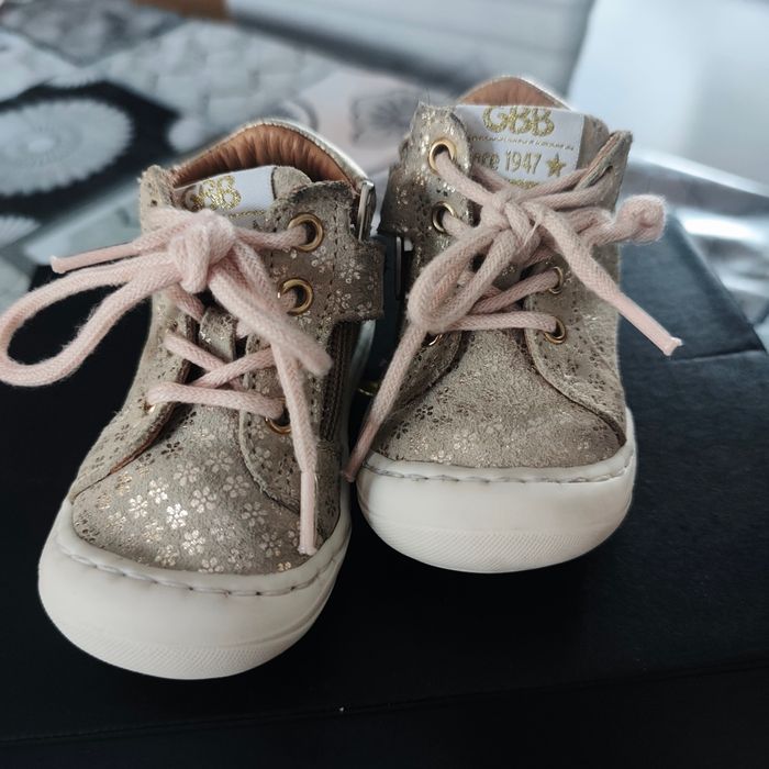 Chaussure GBB taille 19 - photo numéro 2