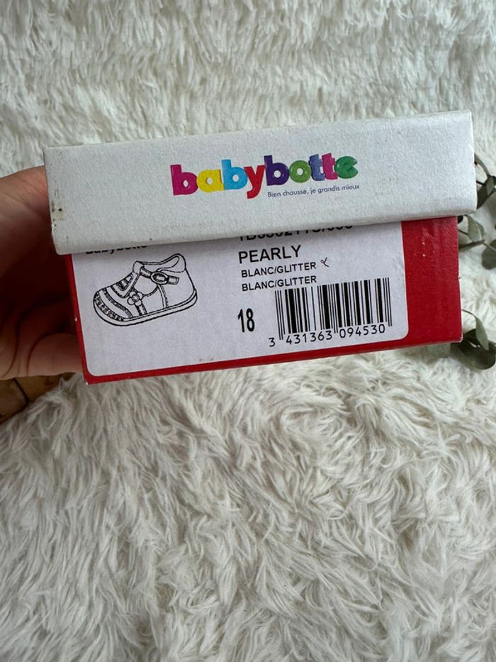 Paire de sandales Babybotte taille 18 - photo numéro 8