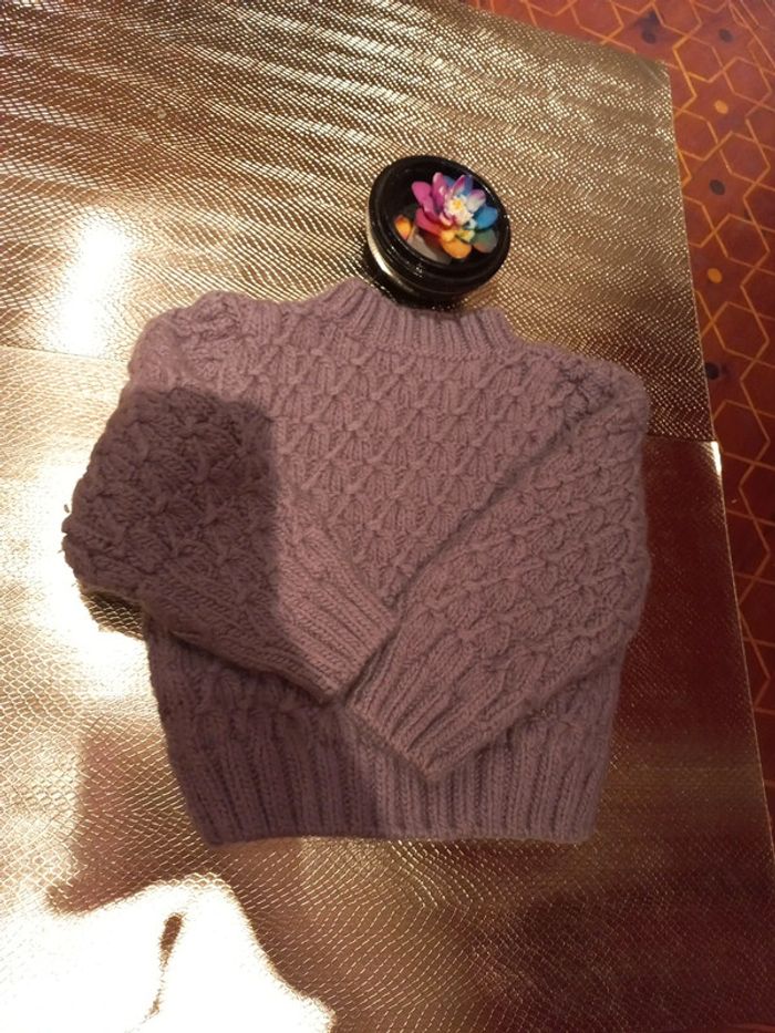 Beau pull chaud laine mauve fait main 9 mois - photo numéro 4