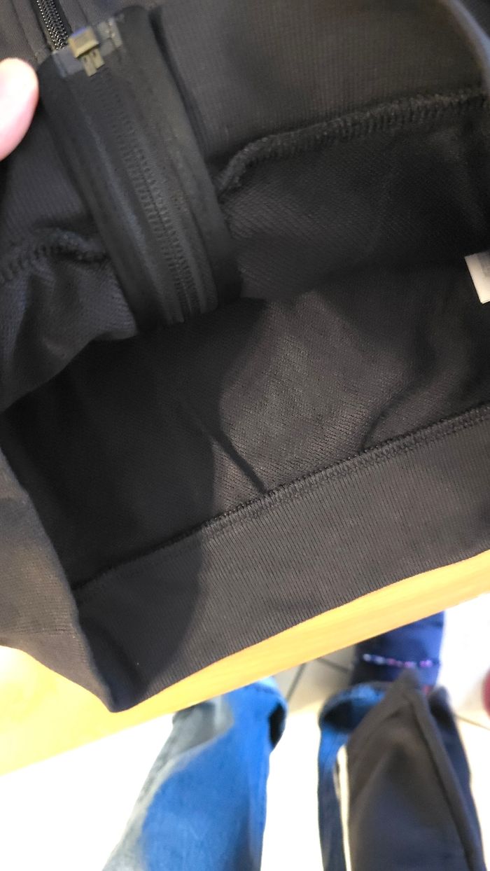 ( Neuf non porté)  🏷🥰➡️survetement unisex adidas 10 ans 🥰😍 - photo numéro 4
