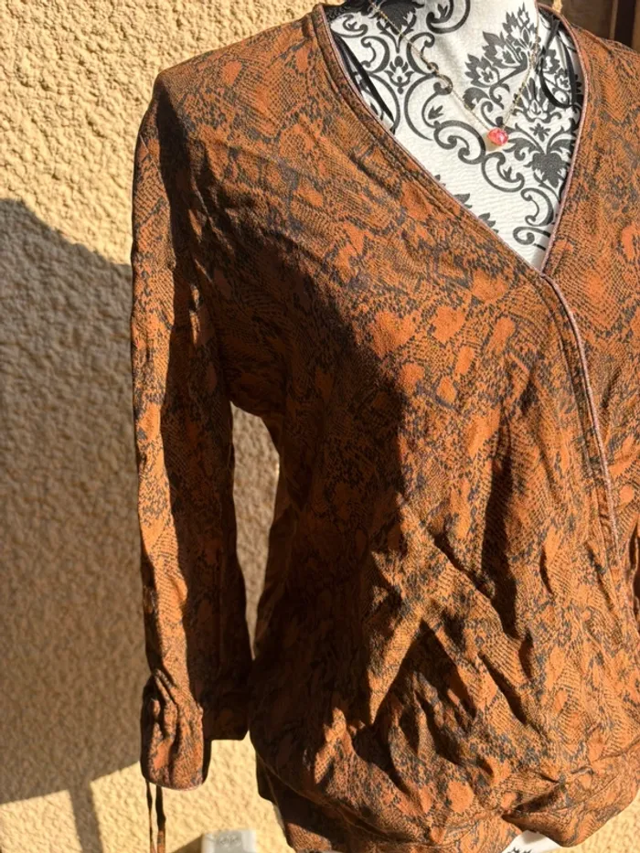 Jolie blouse manches longues taille 40 - photo numéro 3