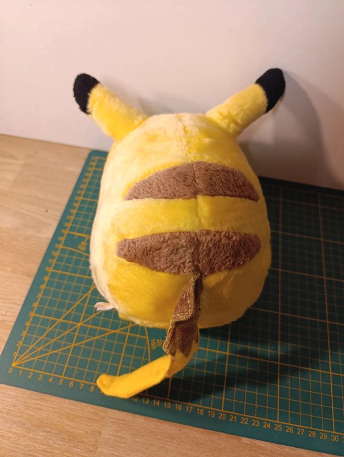 Peluche pokémon Pikachu vintage - photo numéro 4