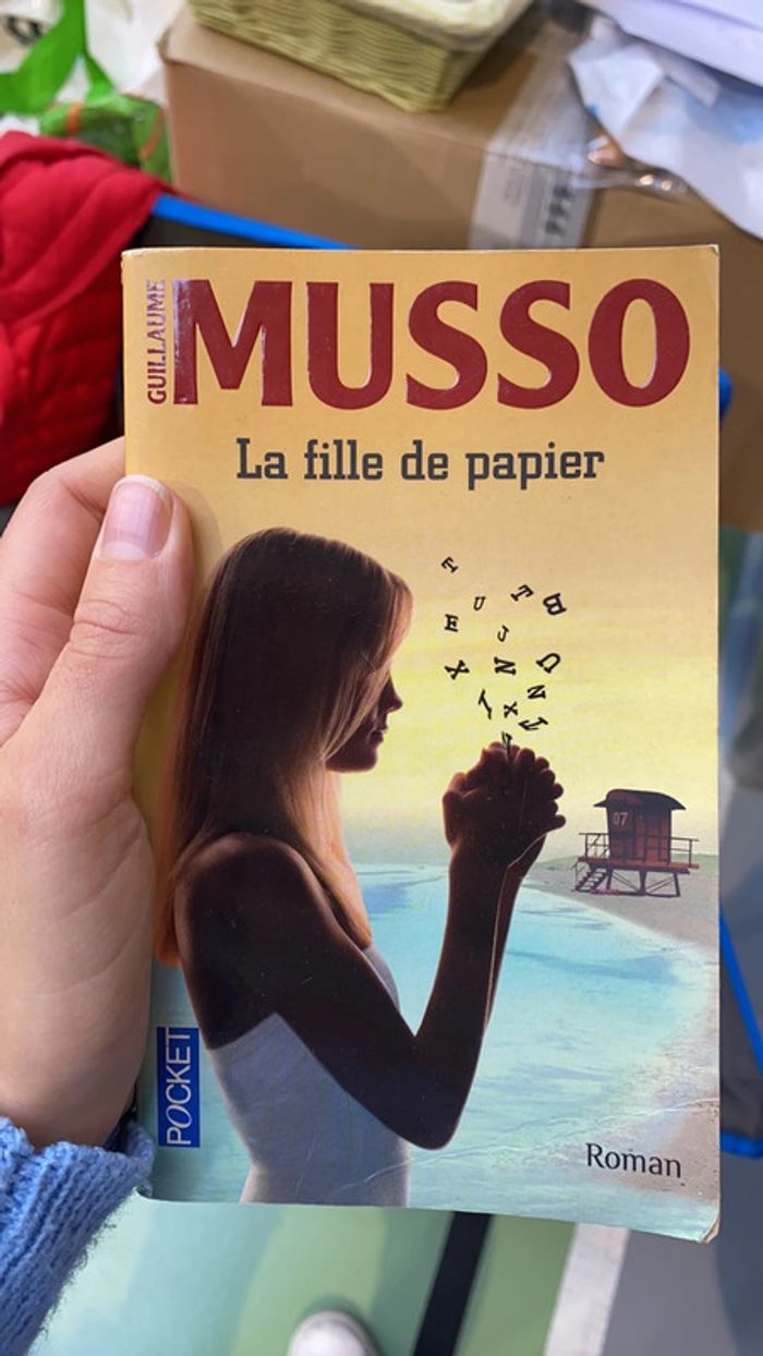 La fille de papier