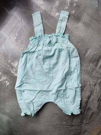 Combinaison légère 12 mois tape à l'oeil