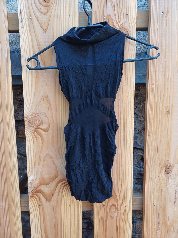 Joli et original body noir en nylon neuf taille 36/38 - photo numéro 2