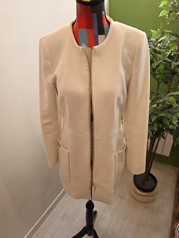 Blazer Zara couleur crème Taille 36