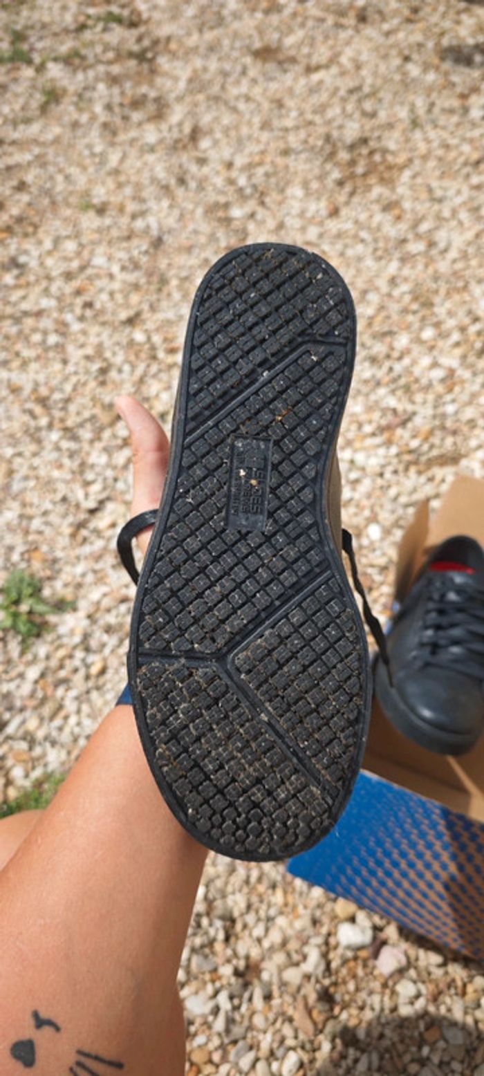 Chaussures de restauration rapide - photo numéro 4