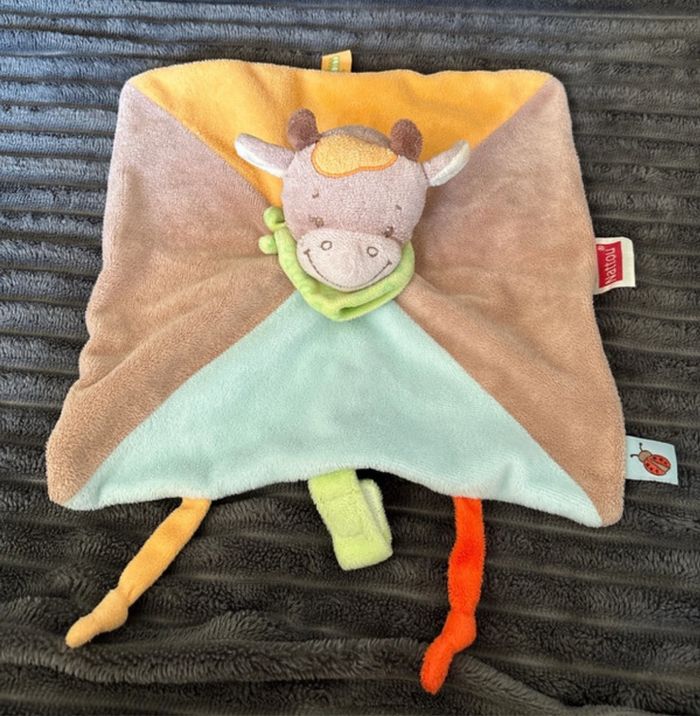 Doudou vache/girafe Nattou