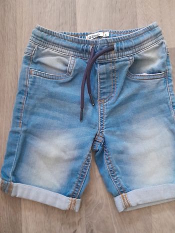 Short jeans