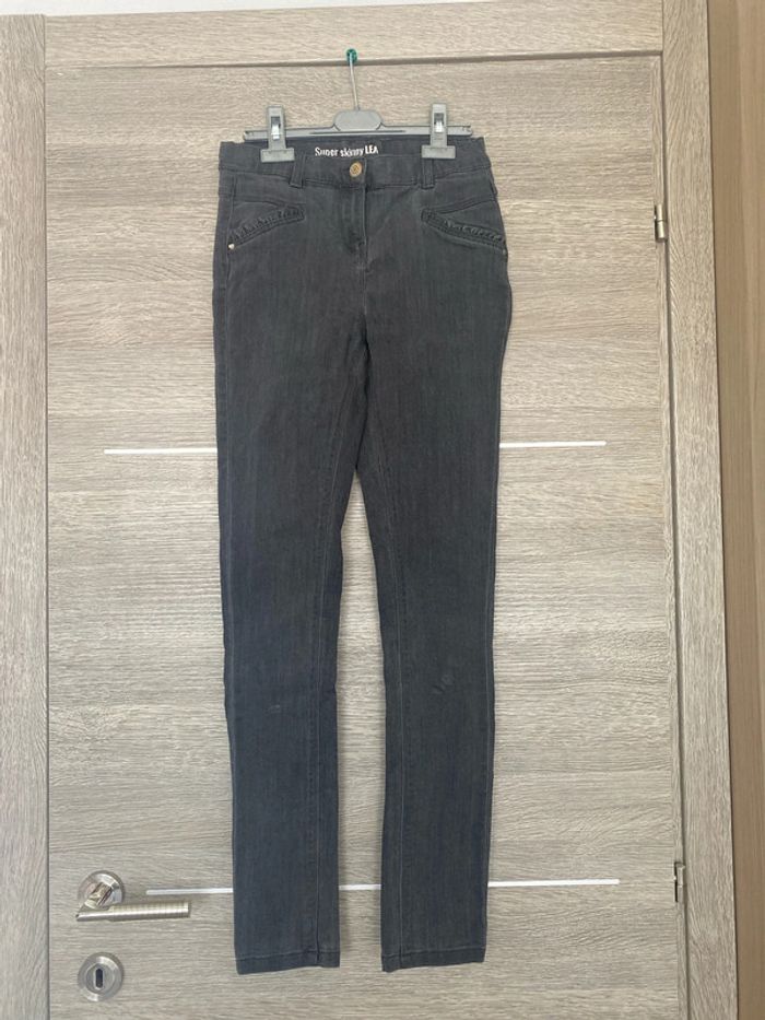 Jean skinny tape à l’œil 14 ans