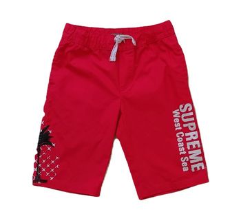 Bermuda rouge. Short long. Surf. Palmier. In Extenso. Taille 8 ans. 125 - 131 cm