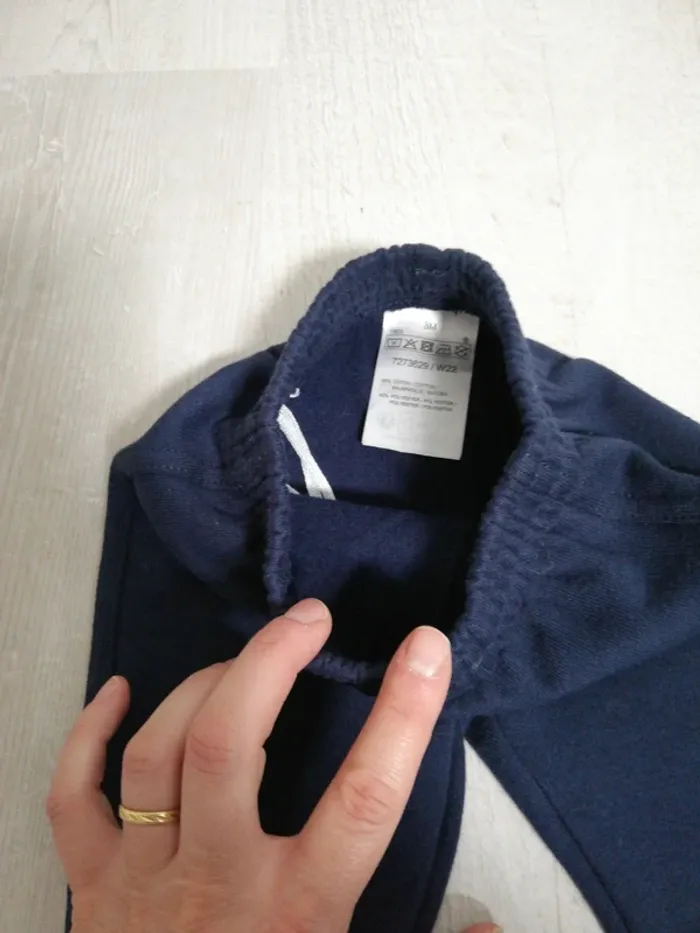 Pantalon jogging bleu marine 3 mois - photo numéro 3