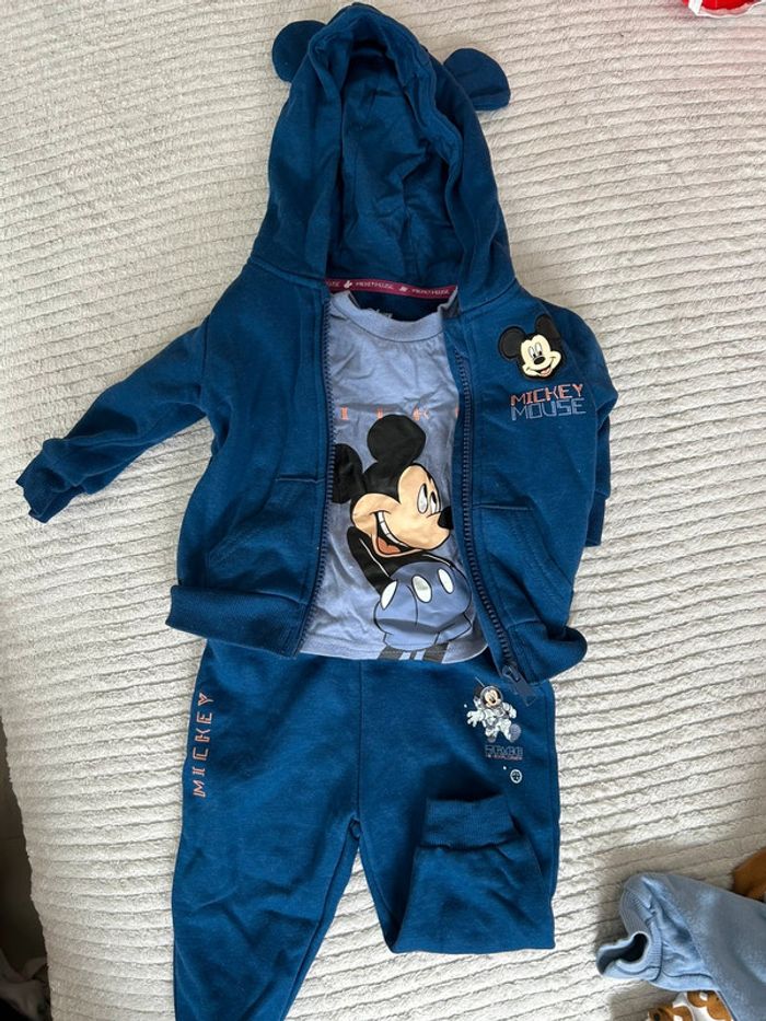 Ensemble Mickey bleu