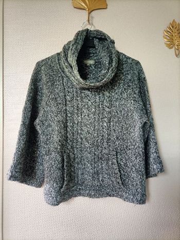 Pull col roulé, manches 3/4