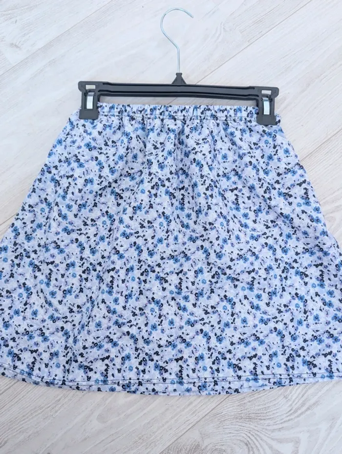 Jupe à fleur bleu et lilas taille S 36 - photo numéro 2