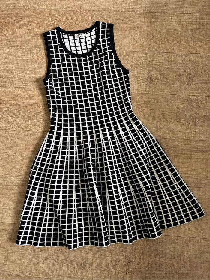 Robe noire et blanche sans manches Molly Bracken taille 2 TBE - photo numéro 7